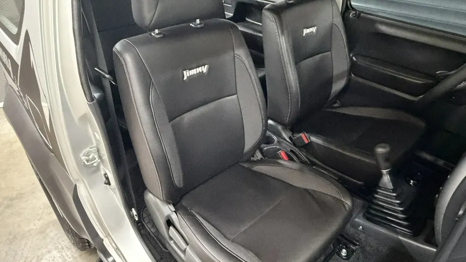 SUZUKI Jimny -