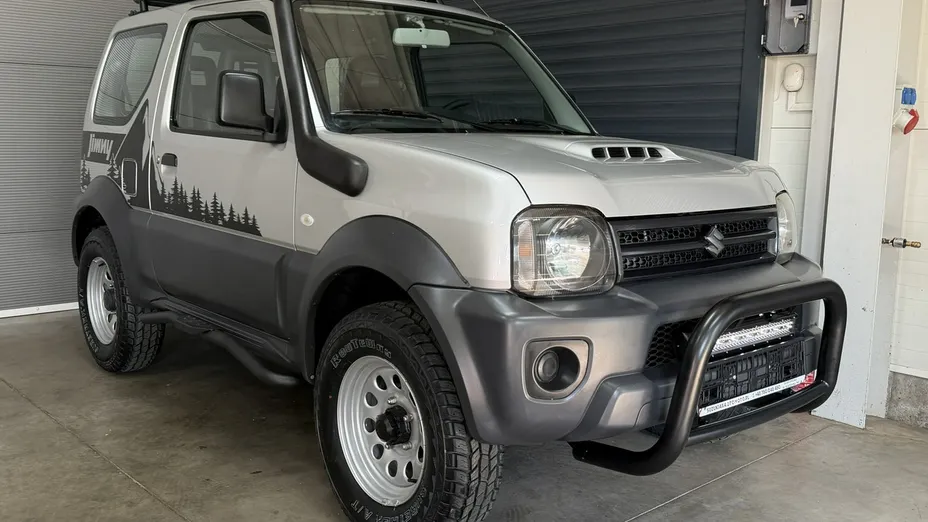 SUZUKI Jimny -