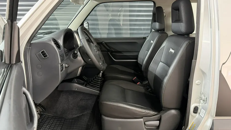 SUZUKI Jimny -