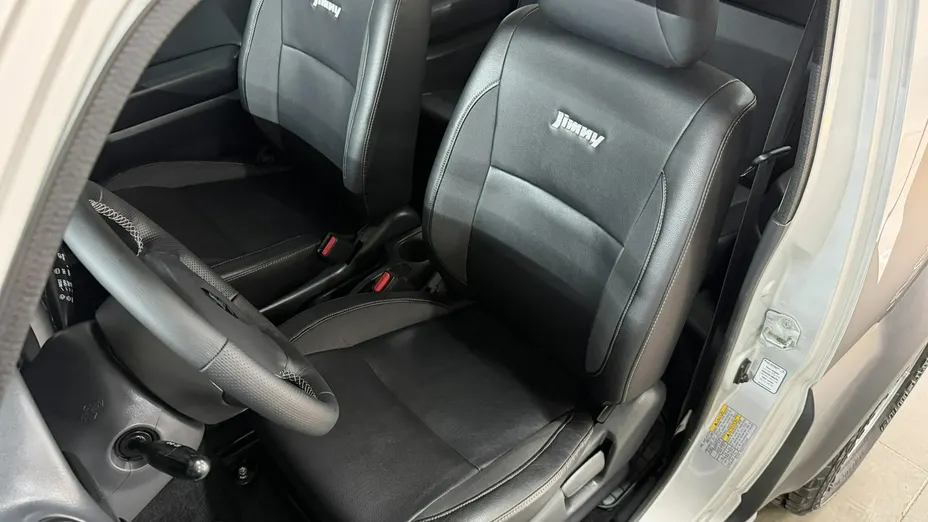 SUZUKI Jimny -
