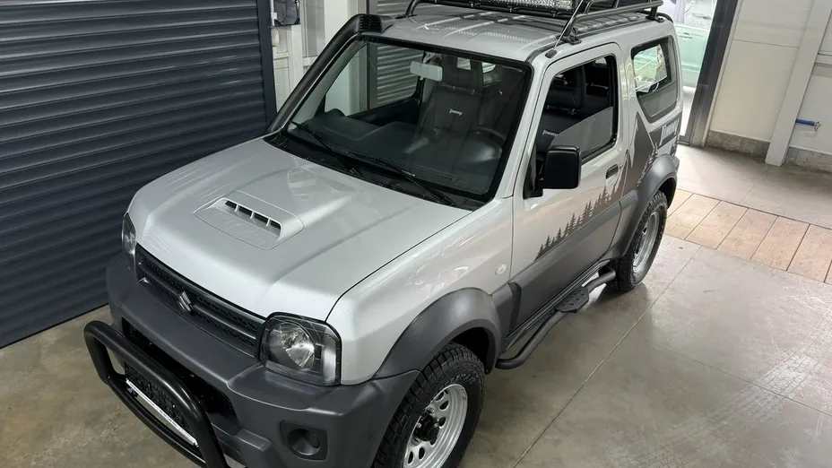 SUZUKI Jimny -
