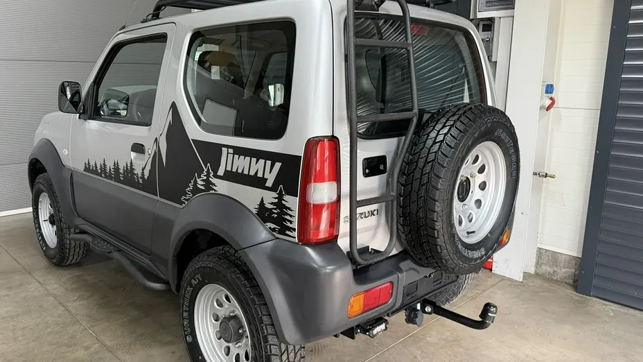 SUZUKI Jimny -
