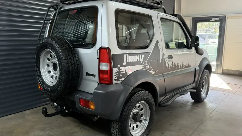 SUZUKI Jimny -