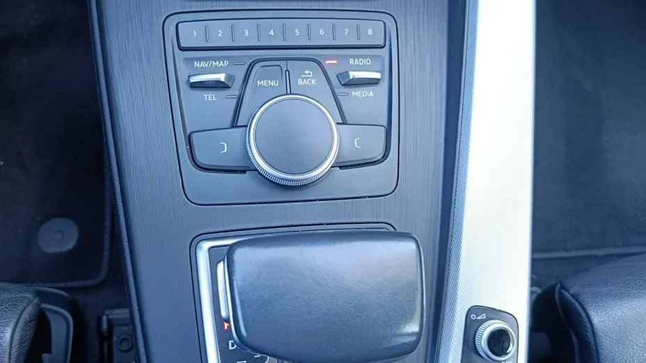 AUDI A4 -