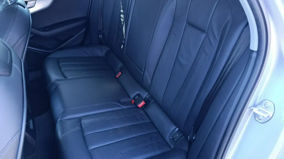 AUDI A4 -
