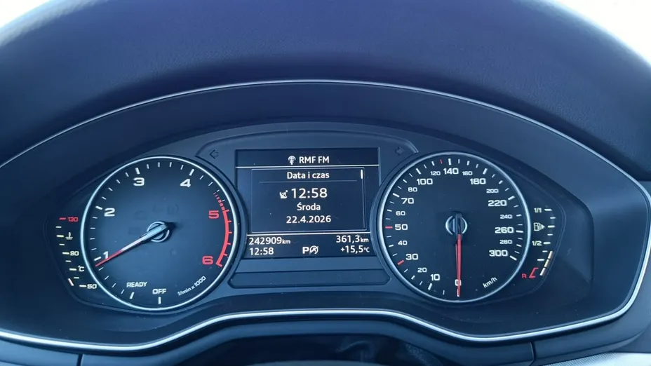 AUDI A4 -