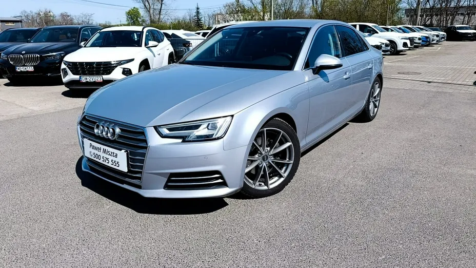 AUDI A4 -