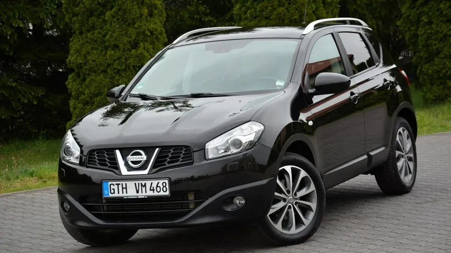NISSAN Qashqai -