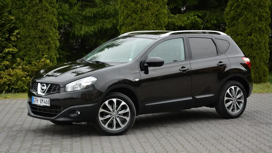 NISSAN Qashqai -