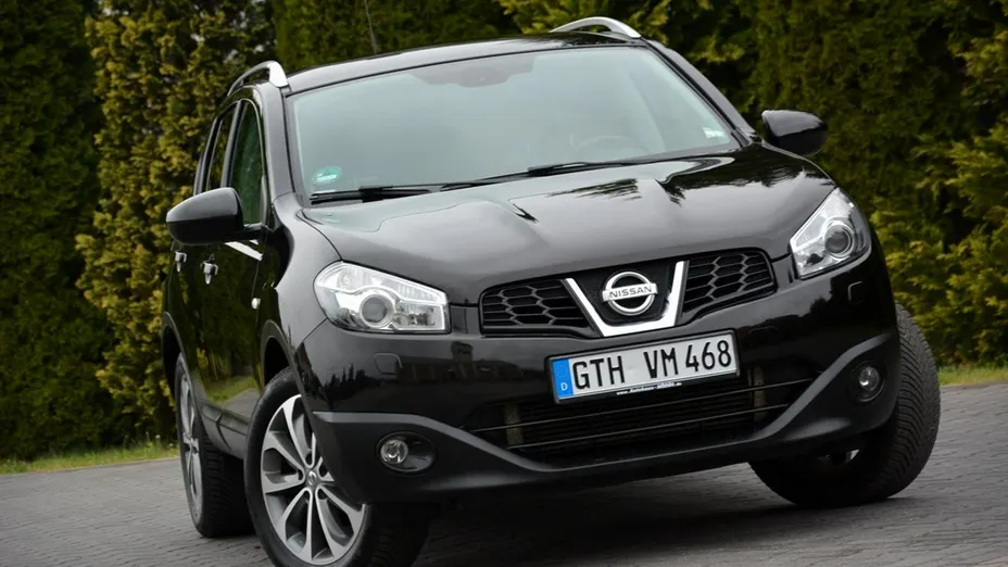 NISSAN Qashqai -