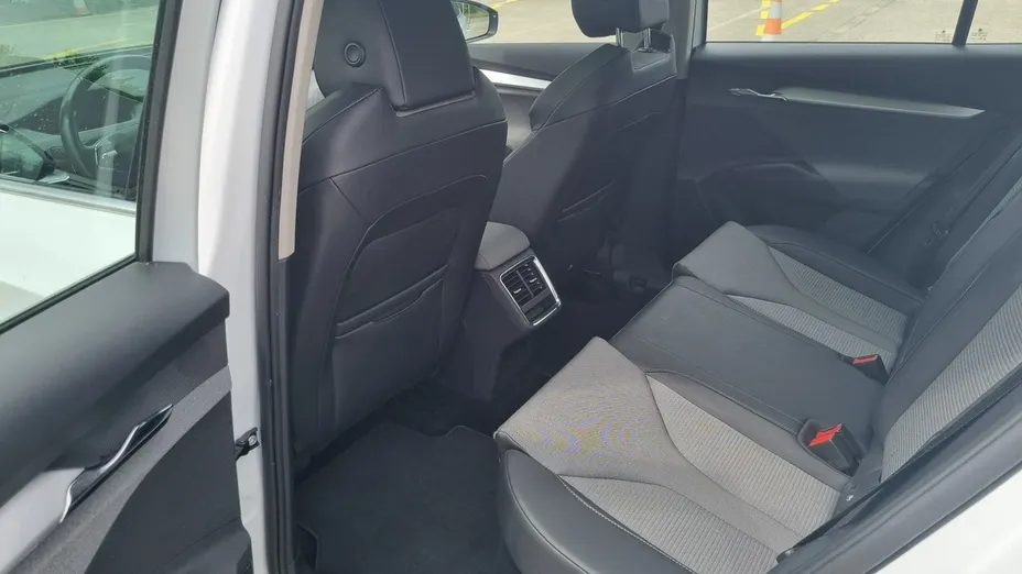 SKODA Enyaq -