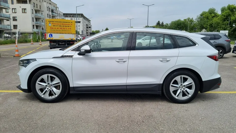 SKODA Enyaq -