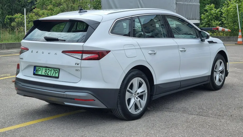 SKODA Enyaq -