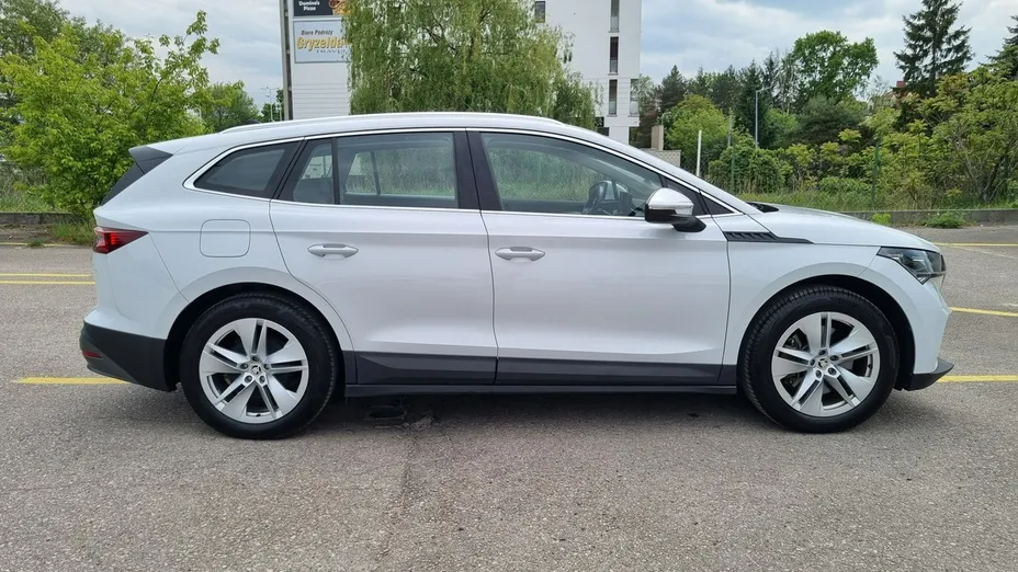 SKODA Enyaq -