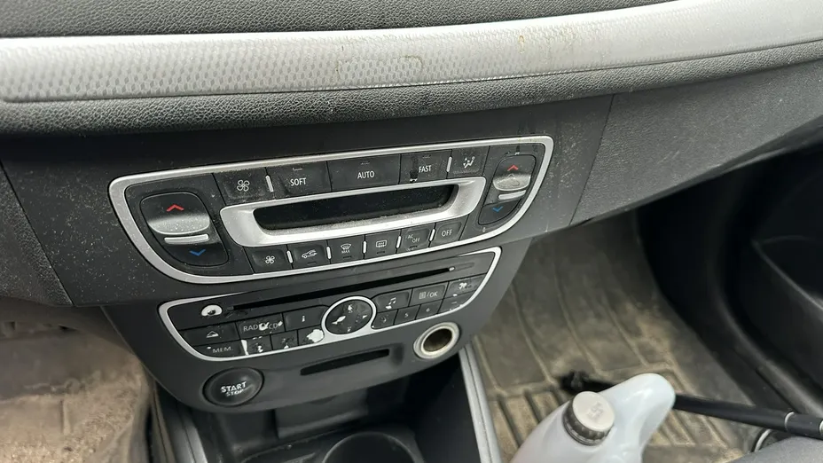 RENAULT Megane -