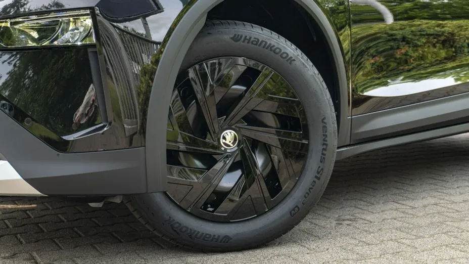 SKODA Elroq -