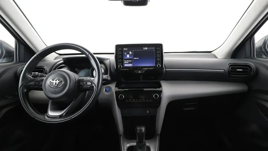 TOYOTA Yaris Cross -