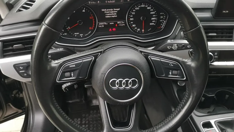 AUDI A4 -