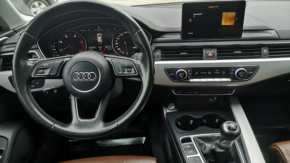 AUDI A4 -