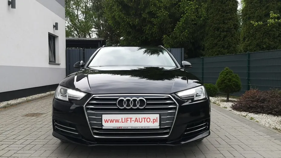 AUDI A4 -