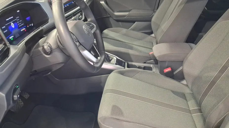 VOLKSWAGEN T-ROC -