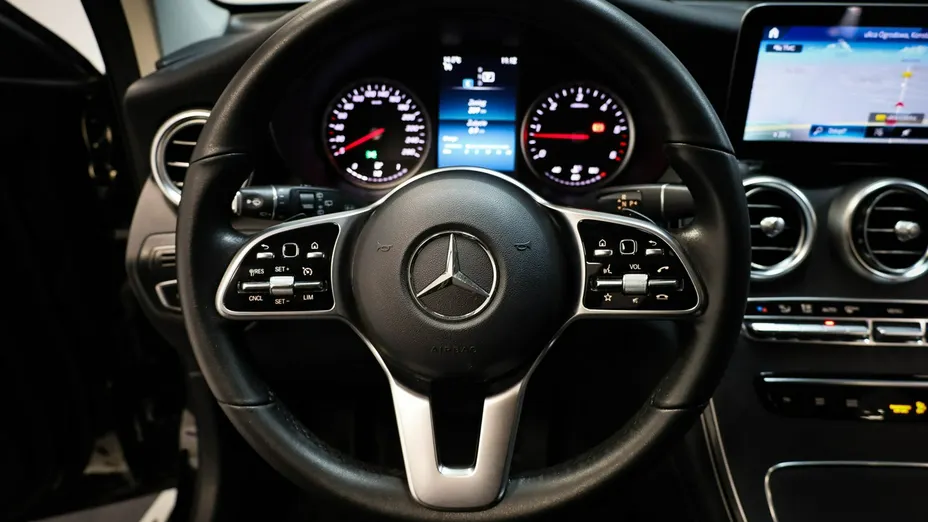 MERCEDES-BENZ GLC -