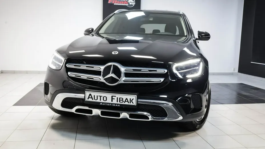 MERCEDES-BENZ GLC -