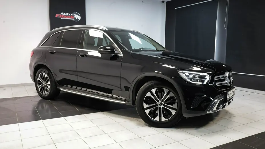 MERCEDES-BENZ GLC -