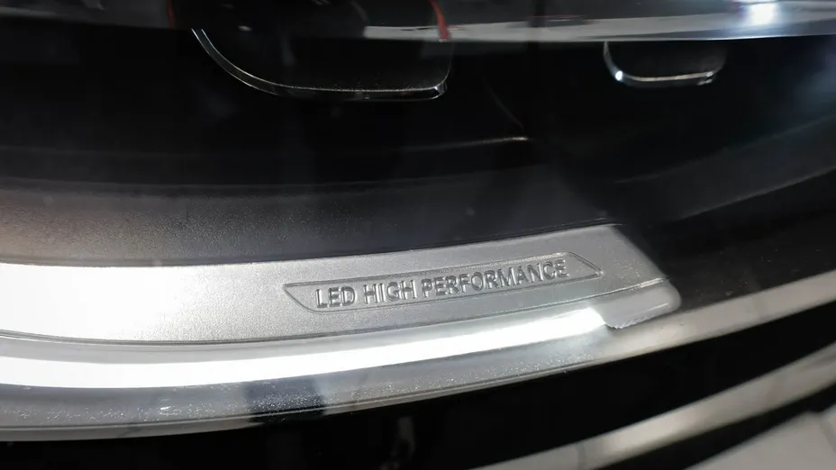 MERCEDES-BENZ GLC -
