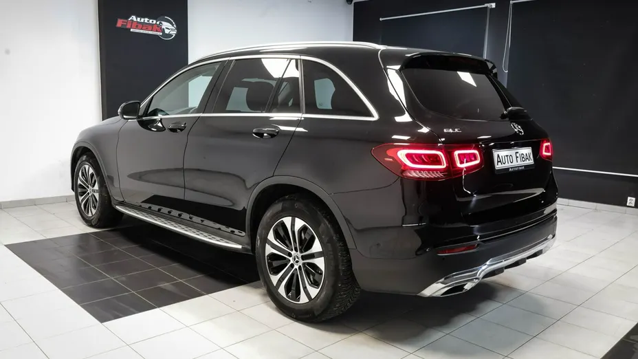 MERCEDES-BENZ GLC -