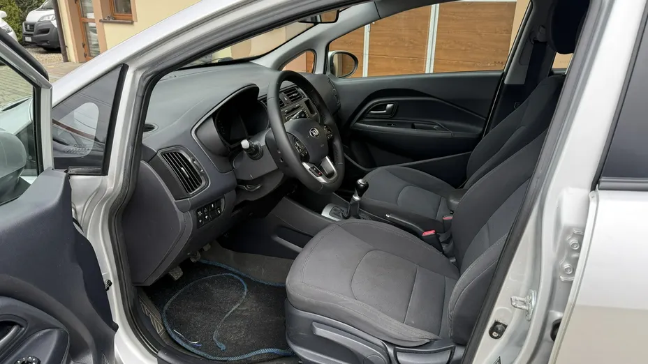 KIA Rio -