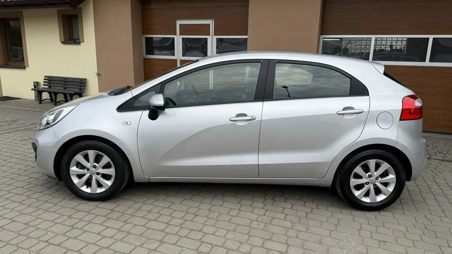 KIA Rio -
