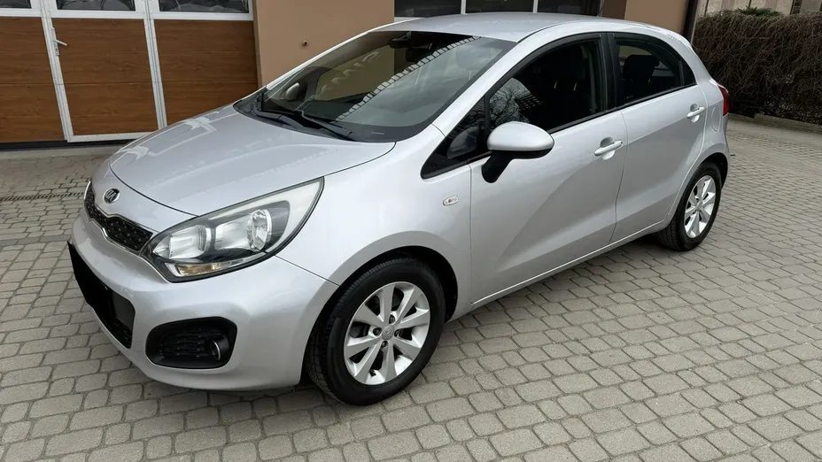 KIA Rio -