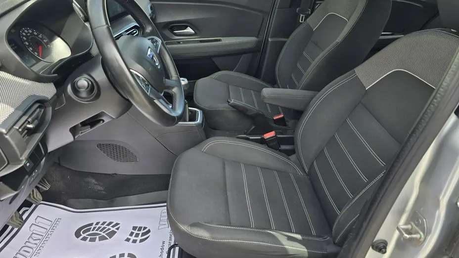 DACIA Logan -