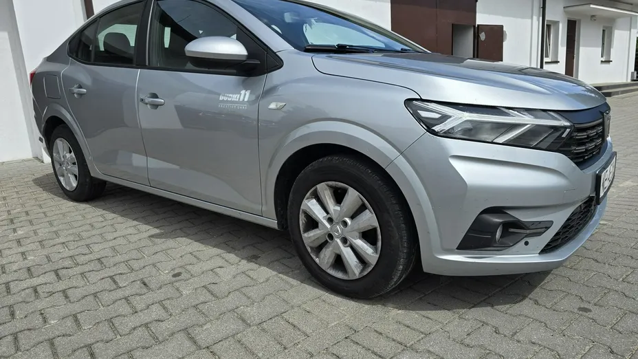DACIA Logan -