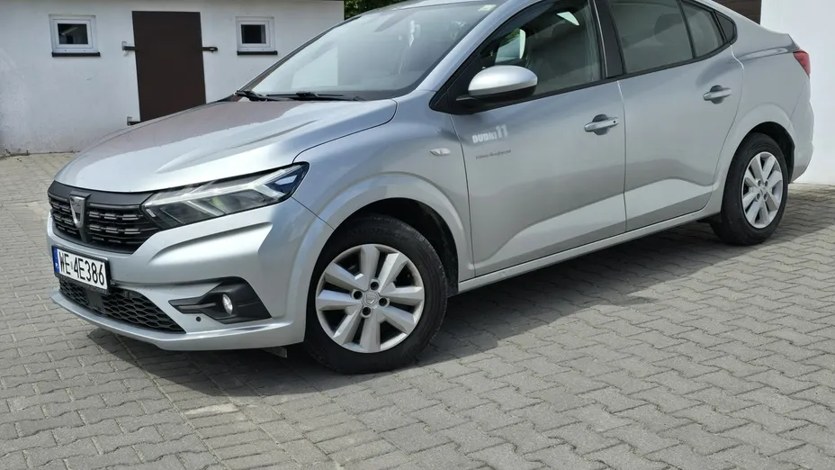 DACIA Logan -