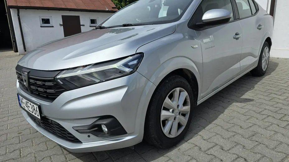 DACIA Logan -
