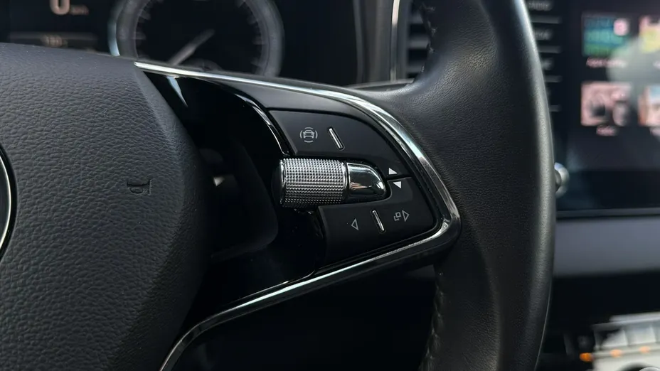 SKODA Karoq -