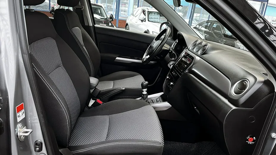 SUZUKI Vitara -