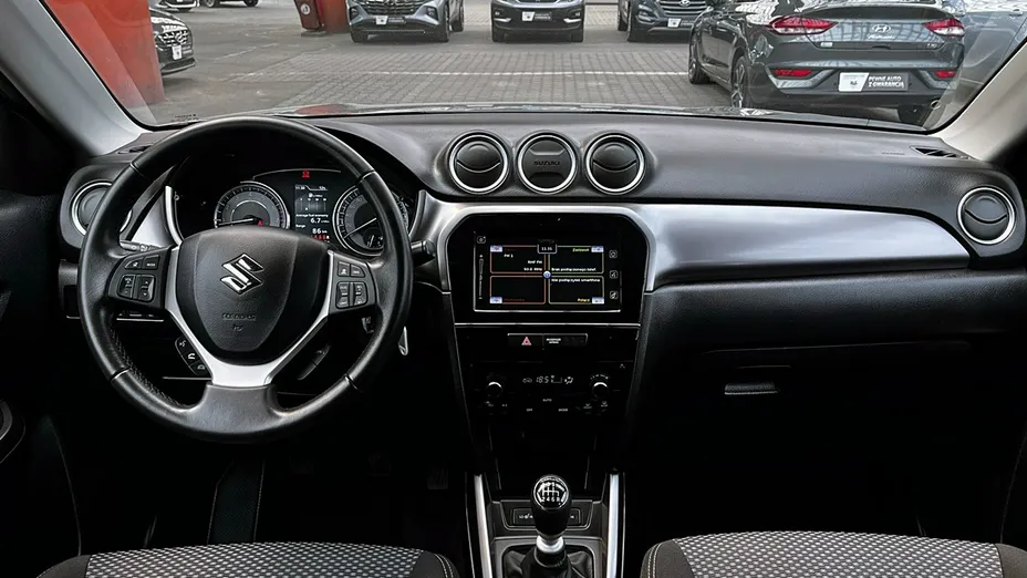 SUZUKI Vitara -