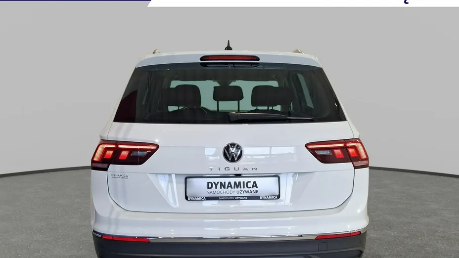 VOLKSWAGEN Tiguan -