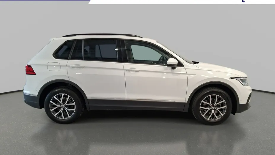 VOLKSWAGEN Tiguan -