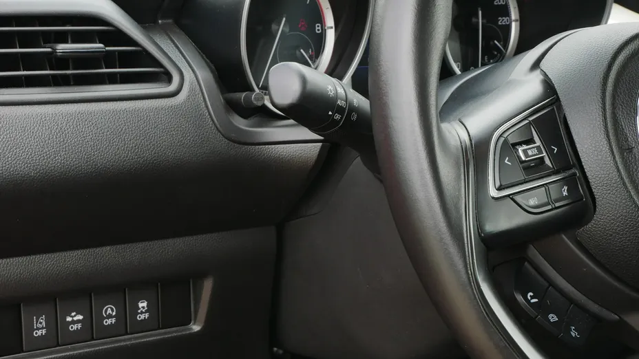 SUZUKI Swift -