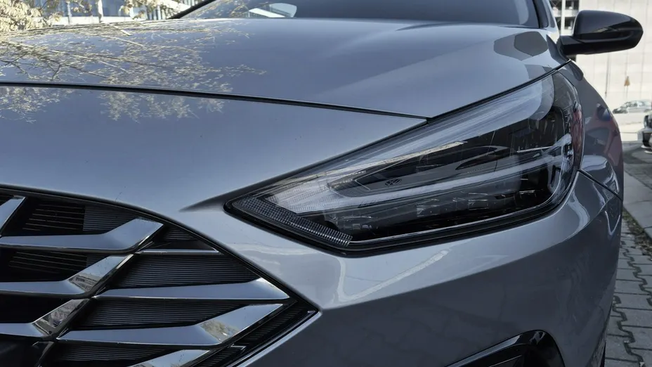 HYUNDAI i30 -