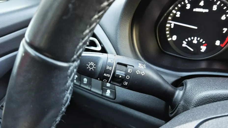 HYUNDAI i30 -