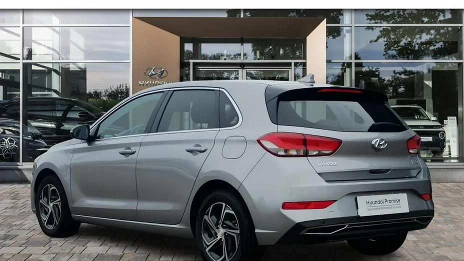HYUNDAI i30 -