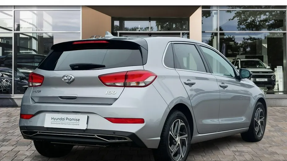 HYUNDAI i30 -