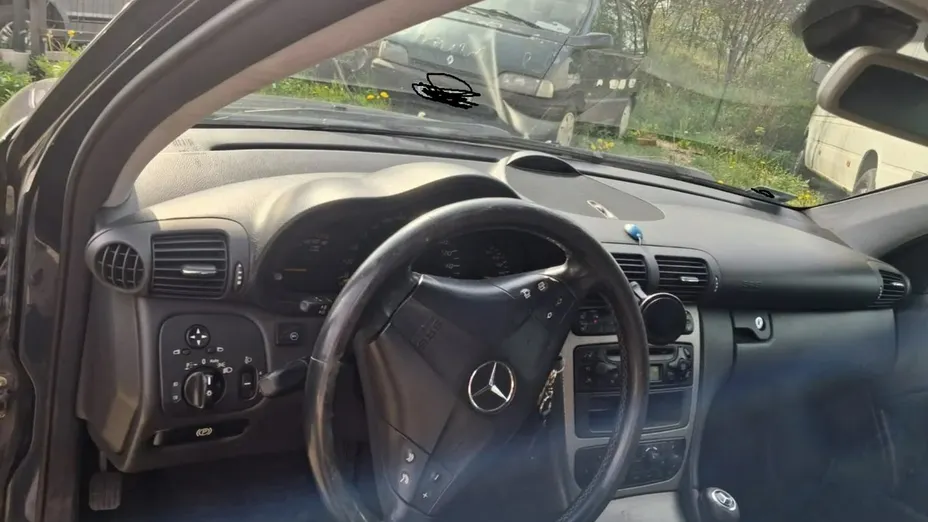 MERCEDES-BENZ C Klasa -