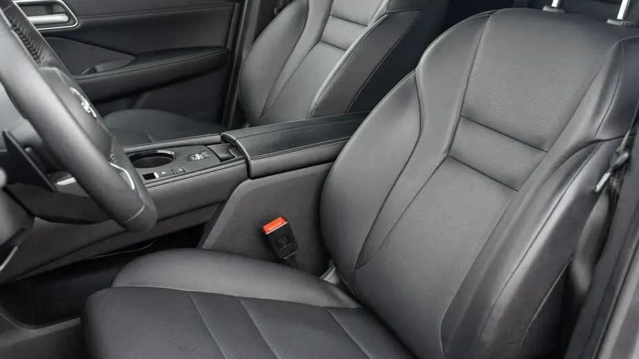 NISSAN X-Trail -