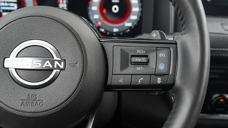 NISSAN X-Trail -